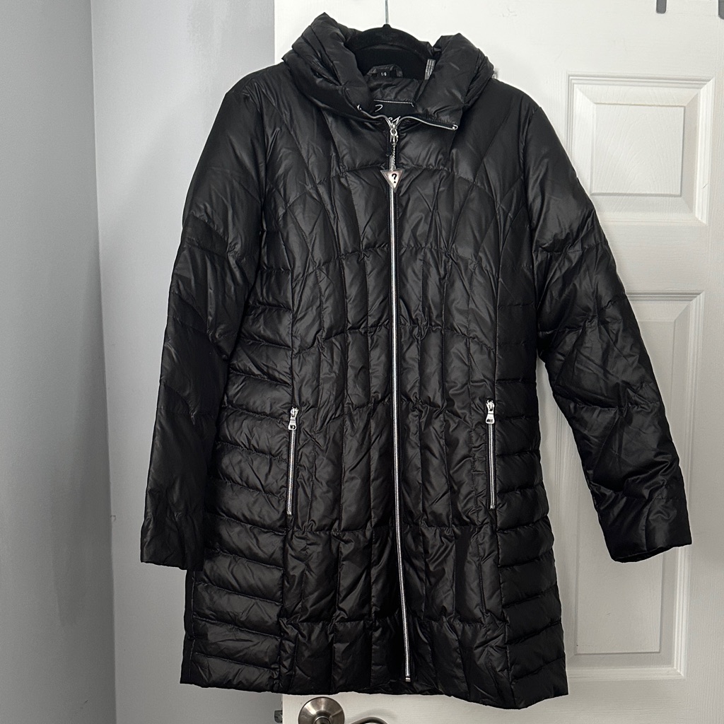 Guess Women's Black Puffer Coat